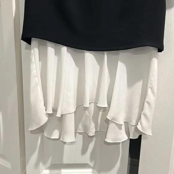 Bailey 44 Top, Size Medium - Picture 3 of 7